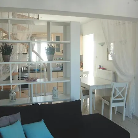 Atlantis - By S Paradise - Outdoor Jacuzzi & Seaview Apartment
